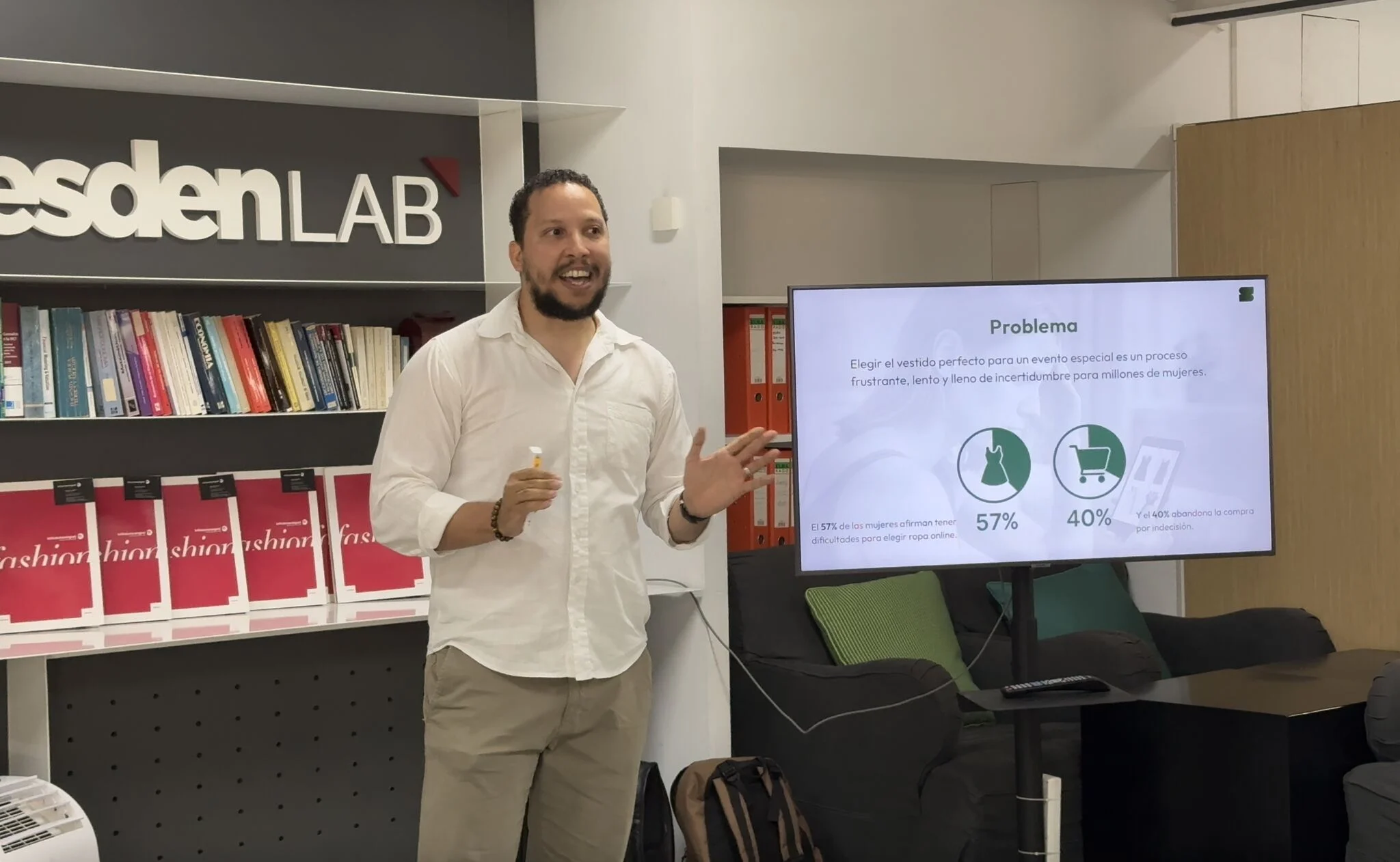 Demo Day: Abraham Calas presentando su proyecto Stylio