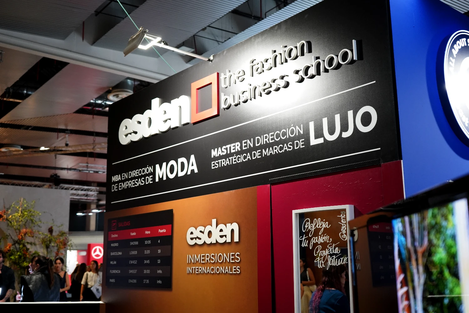 Stand de Esden en el Mercedes Benz Fashion Week Madrid 2025.