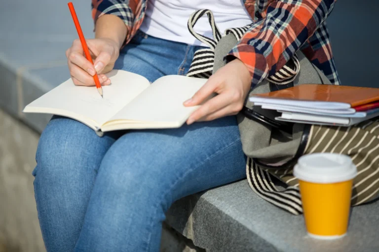 Persona estudiando